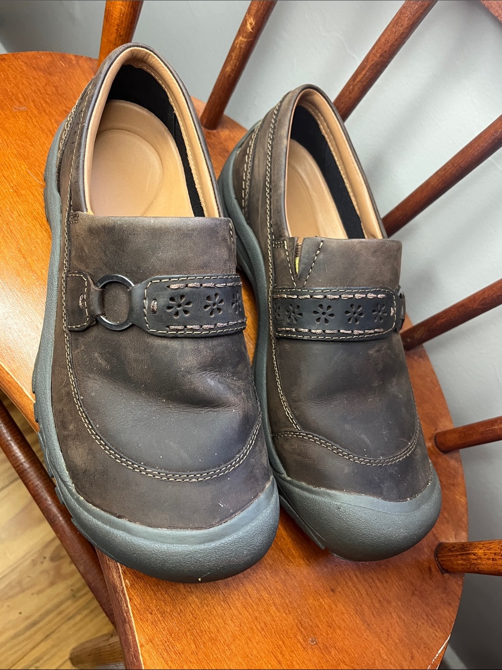 KEEN Women’s Kaci II Slip On Shoes Dark Brown Leather Comfort Loafers Size 9 EUC - Picture 4 of 11